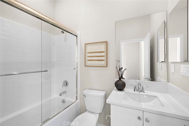 28 Ocaso Street, Rancho Mission Viejo, CA 92694
