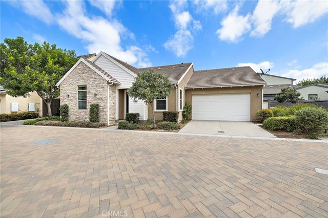 28 Ocaso Street, Rancho Mission Viejo, CA 92694