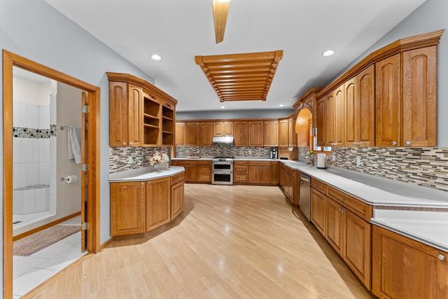 S4362 Fox Hill Circle, Baraboo, WI 53913