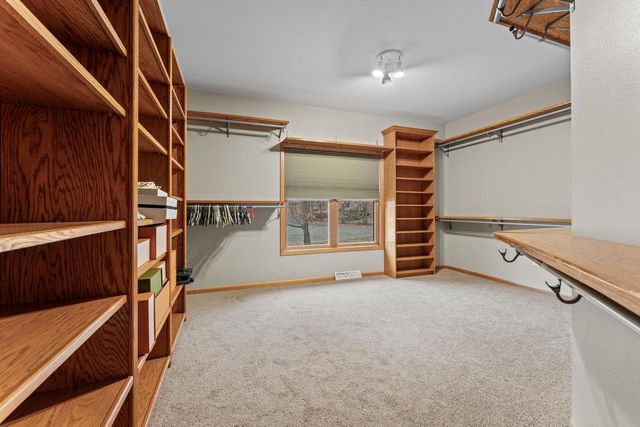 S4362 Fox Hill Circle, Baraboo, WI 53913