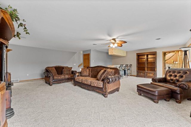 S4362 Fox Hill Circle, Baraboo, WI 53913