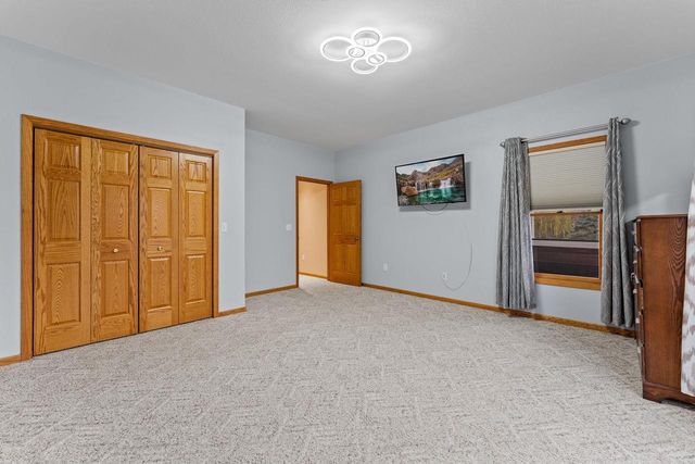 S4362 Fox Hill Circle, Baraboo, WI 53913