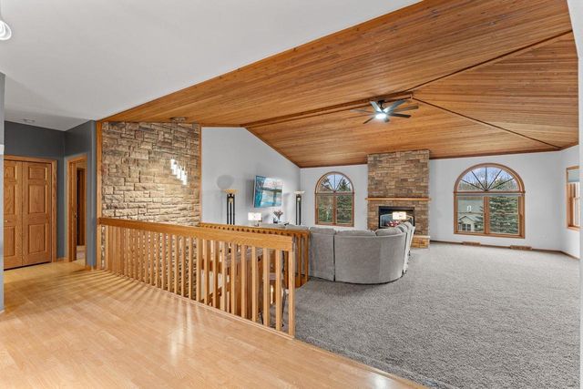 S4362 Fox Hill Circle, Baraboo, WI 53913