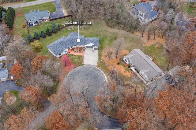 S4362 Fox Hill Circle, Baraboo, WI 53913