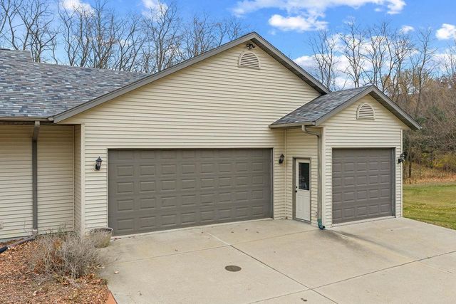 S4362 Fox Hill Circle, Baraboo, WI 53913