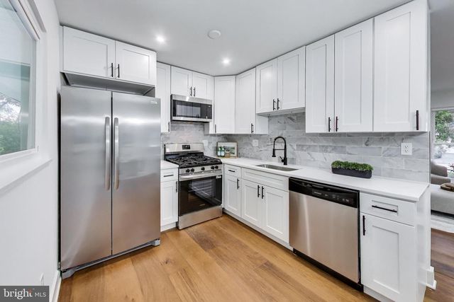 611 QUARRY AVE, Capitol Heights, MD 20743