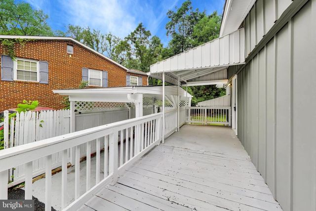 611 QUARRY AVE, Capitol Heights, MD 20743
