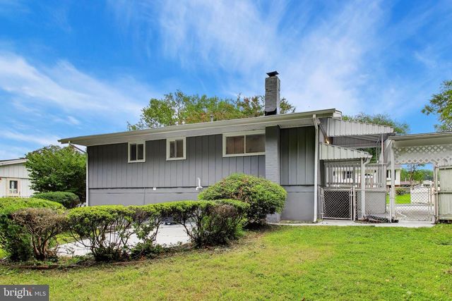 611 QUARRY AVE, Capitol Heights, MD 20743