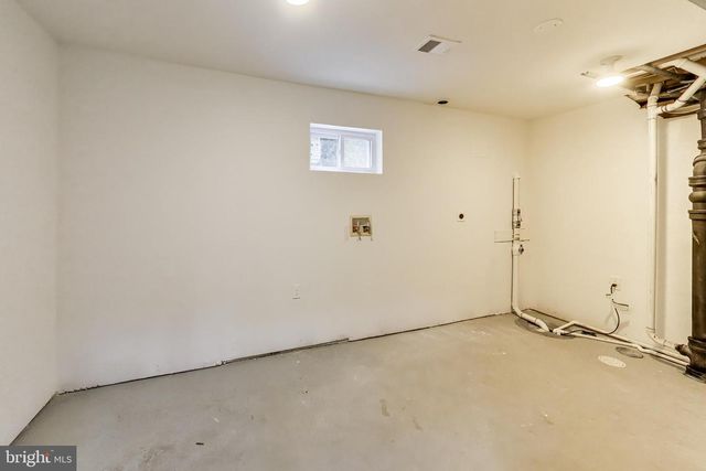 611 QUARRY AVE, Capitol Heights, MD 20743