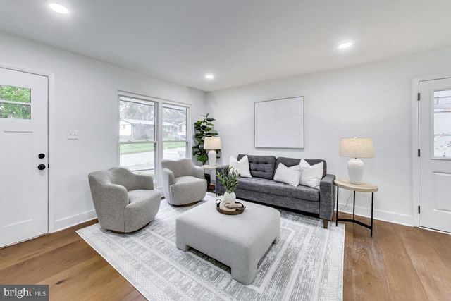 611 QUARRY AVE, Capitol Heights, MD 20743
