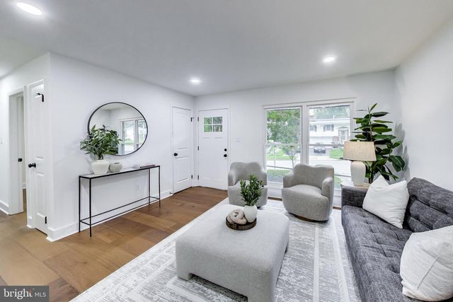 611 QUARRY AVE, Capitol Heights, MD 20743