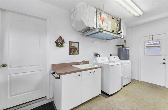 7143 S LAKE DRIVE, Englewood, FL 34224