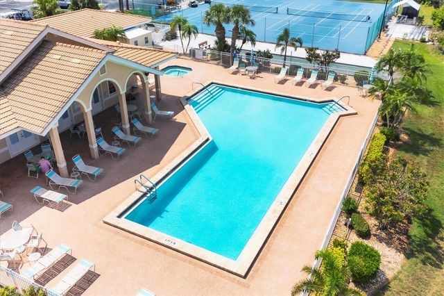 7143 S LAKE DRIVE, Englewood, FL 34224