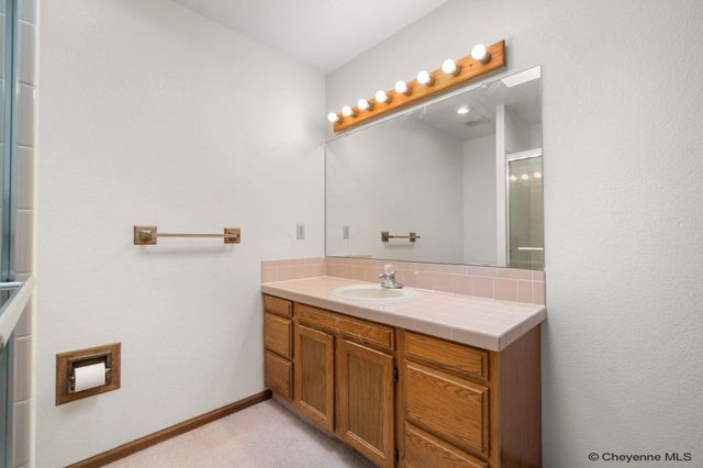 706 MYLAR PARK DR, Cheyenne, WY 82009