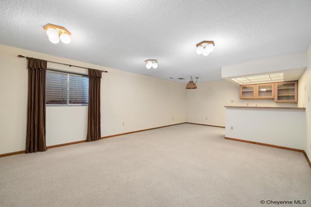 706 MYLAR PARK DR, Cheyenne, WY 82009