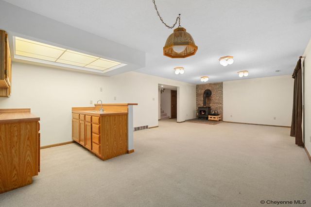 706 MYLAR PARK DR, Cheyenne, WY 82009