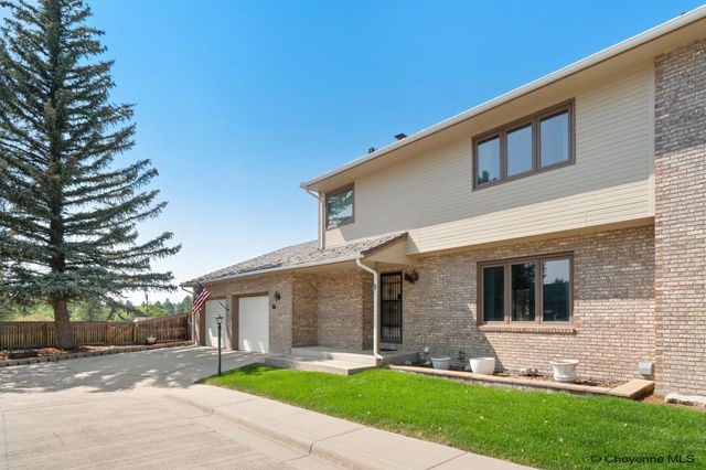 706 MYLAR PARK DR, Cheyenne, WY 82009