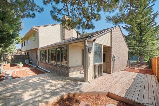 706 MYLAR PARK DR, Cheyenne, WY 82009