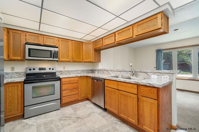 706 MYLAR PARK DR, Cheyenne, WY 82009