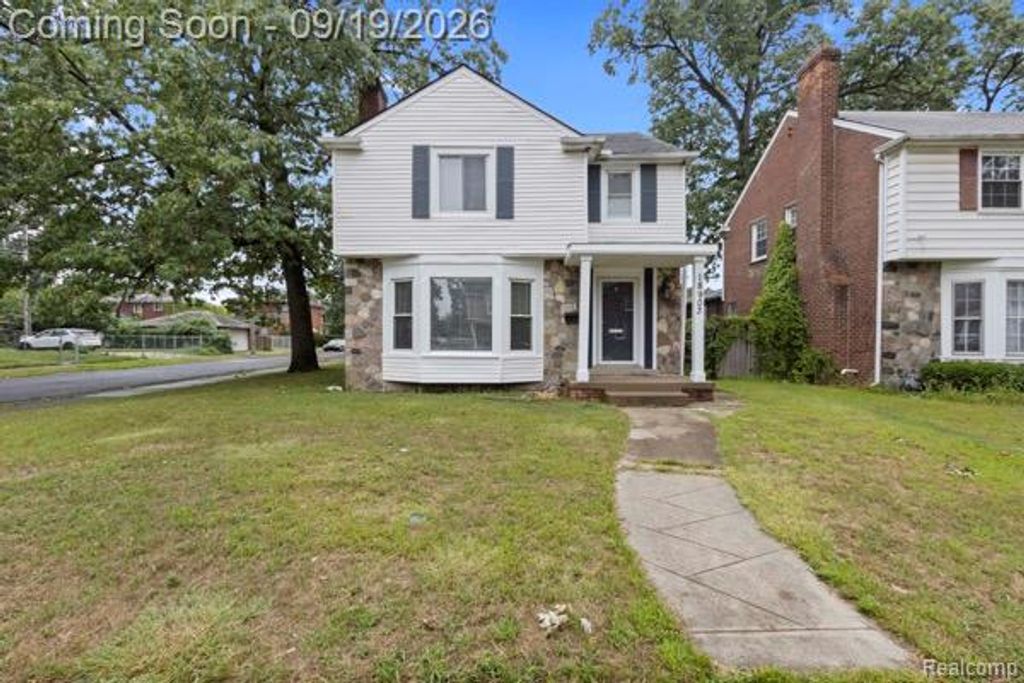 18903 Pinehurst Street, Detroit, MI 48221