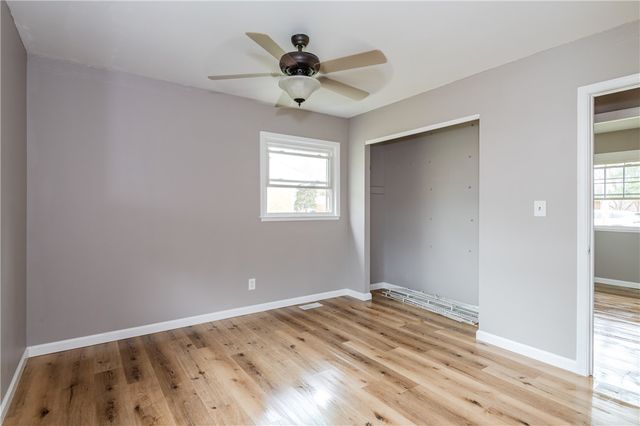 208 Pinegrove Drive, Bellbrook, OH 45305