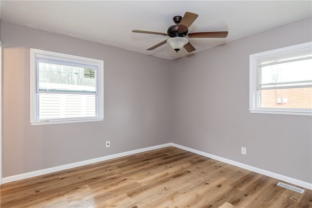 208 Pinegrove Drive, Bellbrook, OH 45305