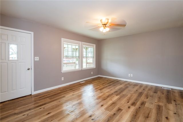 208 Pinegrove Drive, Bellbrook, OH 45305