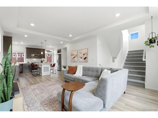 1065 Sugarloaf Ln, Erie, CO 80516