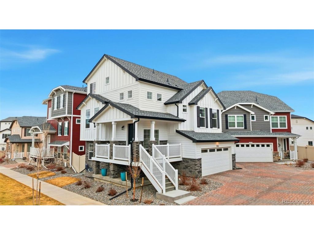 1065 Sugarloaf Ln, Erie, CO 80516