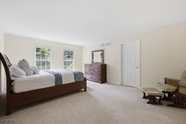 6 Janet Dr, Washington Twp., NJ 07853