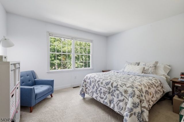6 Janet Dr, Washington Twp., NJ 07853