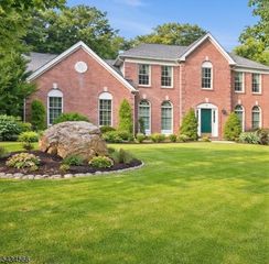 6 Janet Dr, Washington Twp., NJ 07853