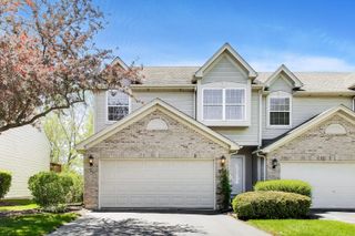 934 Viewpoint Drive, Lake In The Hills, IL 60156