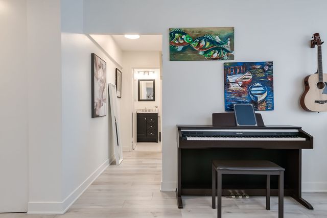 2800 N Lake Shore Drive 715, Chicago, IL 60657