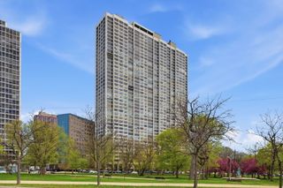 2800 N Lake Shore Drive 715, Chicago, IL 60657