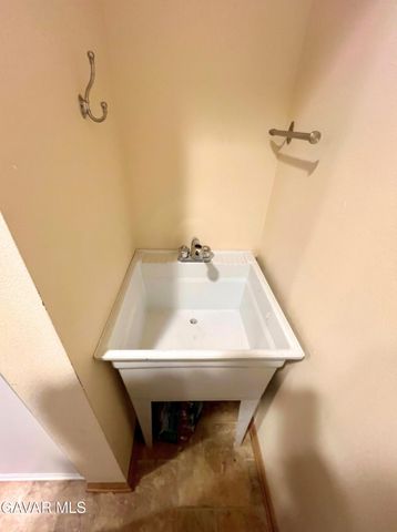 1027 Pine Mountain Drive, Big Bear City, CA 92314