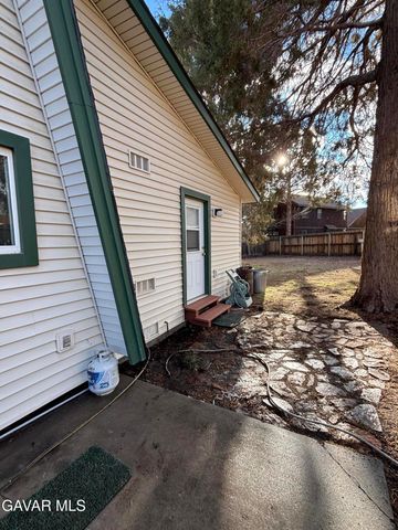 1027 Pine Mountain Drive, Big Bear City, CA 92314