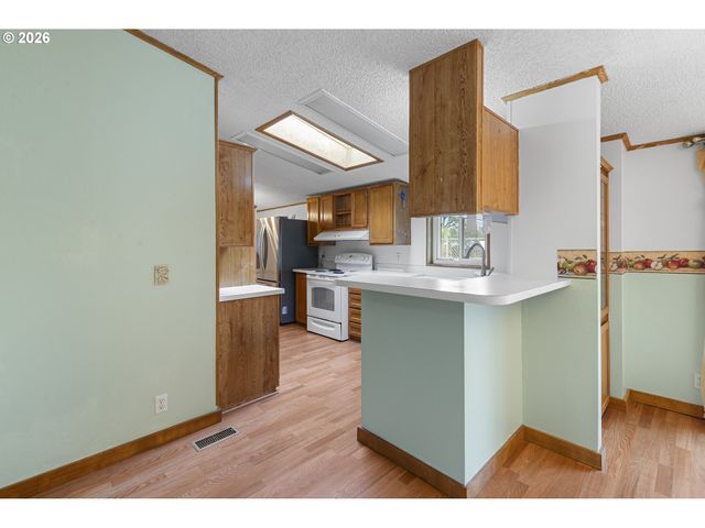 800 MATHIAS Ct, Molalla, OR 97038