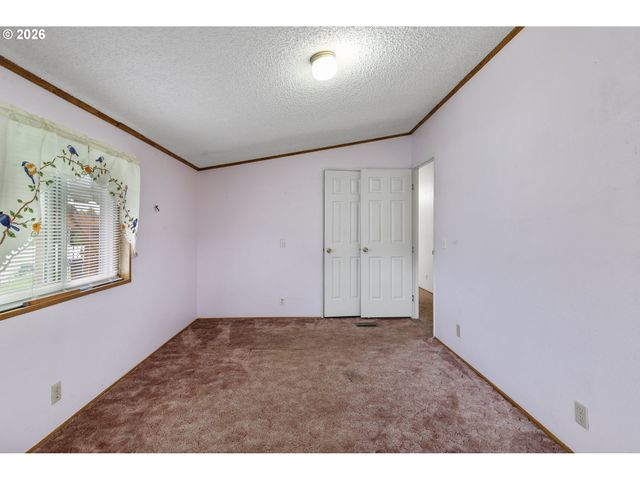 800 MATHIAS Ct, Molalla, OR 97038