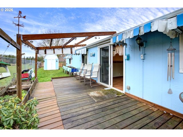 800 MATHIAS Ct, Molalla, OR 97038