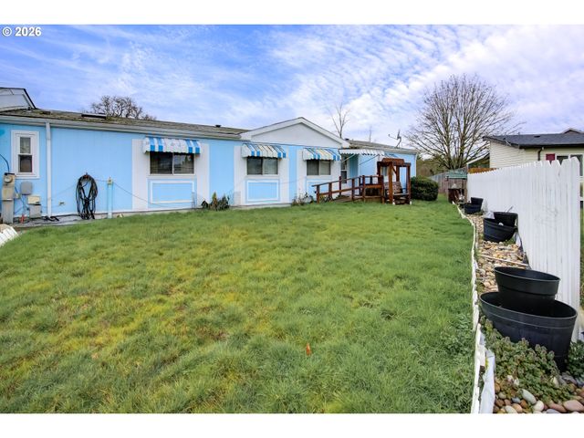 800 MATHIAS Ct, Molalla, OR 97038