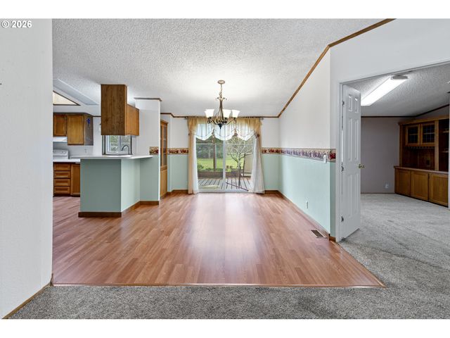 800 MATHIAS Ct, Molalla, OR 97038