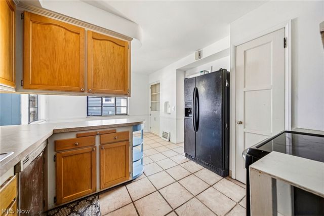 24015 Bruce Road, Bay Village, OH 44140