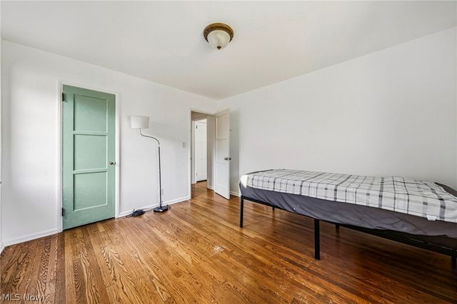 24015 Bruce Road, Bay Village, OH 44140