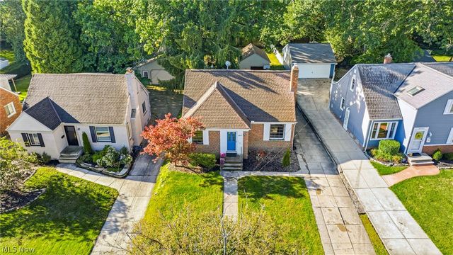 24015 Bruce Road, Bay Village, OH 44140