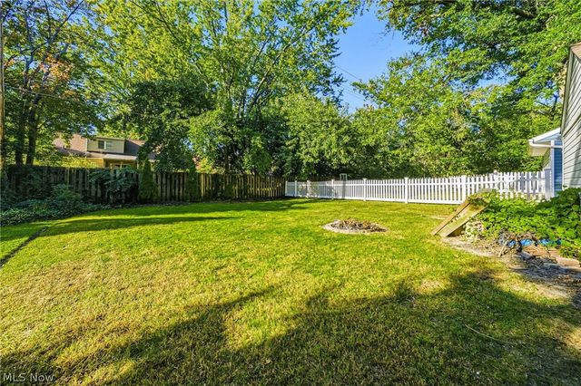 24015 Bruce Road, Bay Village, OH 44140