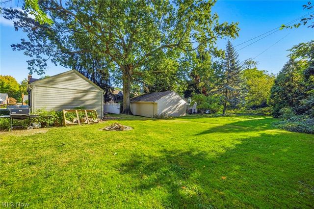24015 Bruce Road, Bay Village, OH 44140