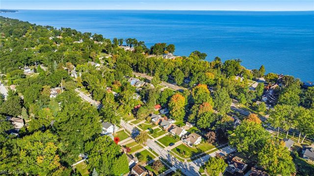 24015 Bruce Road, Bay Village, OH 44140