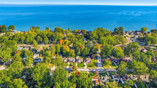 24015 Bruce Road, Bay Village, OH 44140