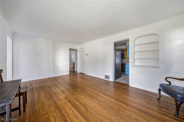 24015 Bruce Road, Bay Village, OH 44140
